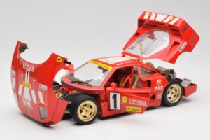 Ferrari F40 Evoluzione Bburago 1:18 3042 Diecast — photo 2 of 8