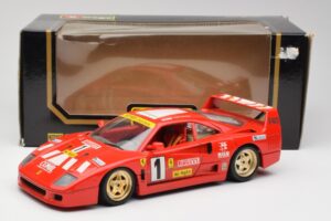 Ferrari F40 Evoluzione Bburago 1:18 3042 Diecast — photo 8 of 8