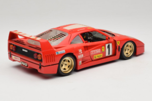 Ferrari F40 Evoluzione #1 Pirelli Red 1992 Bburago 1:18 3042-P1 Diecast — photo 3 of 8