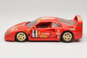 Ferrari F40 Evoluzione #1 Pirelli Red 1992 Bburago 1:18 3042-P1 Diecast — photo 4 of 8