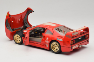 Ferrari F40 Evoluzione #1 Pirelli Red 1992 Bburago 1:18 3042-P1 Diecast — photo 5 of 8