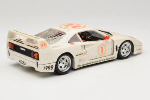 Ferrari F40 #1 Expert White 1987 Bburago 1:18 3332-W2 Diecast — photo 3 of 8