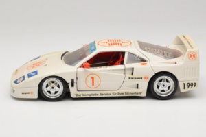 Ferrari F40 #1 Expert White 1987 Bburago 1:18 3332-W2 Diecast — photo 4 of 8