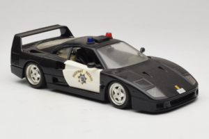 Ferrari F40 Highway Patrol Black White Bburago 1:18 3022-H1 Diecast — photo 6 of 8
