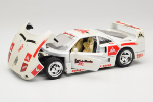 Ferrari F40 Kart-o-Mania White Bburago 1:18 3332-W3 Diecast — photo 2 of 8