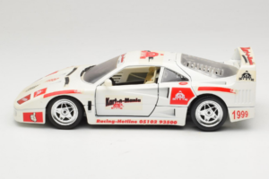 Ferrari F40 Kart-o-Mania White Bburago 1:18 3332-W3 Diecast — photo 4 of 8