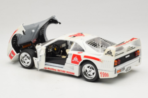 Ferrari F40 Kart-o-Mania White Bburago 1:18 3332-W3 Diecast — photo 5 of 8