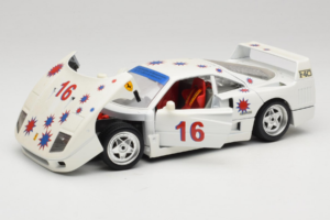 Ferrari F40 #16 Borsenmodells White Limited Edition 333 pcs 1987 Bburago 1:18 3332-W1 Diecast — photo 2 of 8