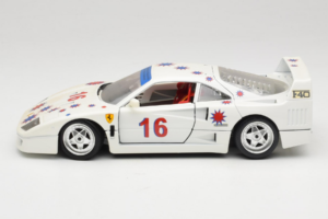 Ferrari F40 #16 Borsenmodells White Limited Edition 333 pcs 1987 Bburago 1:18 3332-W1 Diecast — photo 4 of 8