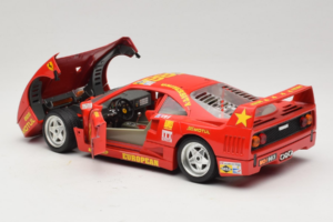 Ferrari F40 LM #86 Ch. Pozzi IMSA 24 Hours of Le Mans 1985 Red Bburago 1:18 3332-P6 Diecast — photo 5 of 8