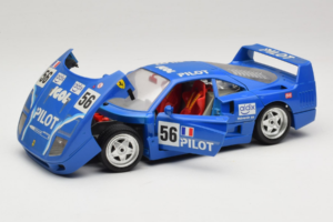 Ferrari F40 Pilot #56 Blue Bburago 1:18 3332-BL1 Diecast — photo 2 of 8