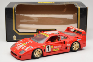 Ferrari F40 Pirelli Agip #1 Ferrari Club Italia Red Bburago 1:18 3032-P2 Diecast — photo 8 of 8