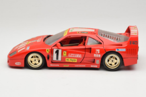 Ferrari F40 Evoluzione #1 Pirelli Agip Red with Gold Wheels 1992 Bburago 1:18 3042-P2 Diecast — photo 4 of 8