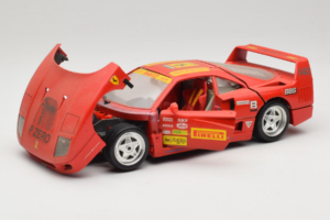 Ferrari F40 Pirelli BBS Red Bburago 1:18 3032-P4 Diecast — photo 2 of 8
