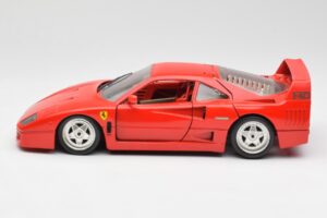Ferrari F40 Red Bburago 1:18 3032 Diecast — photo 4 of 8