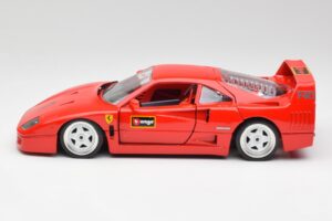 Ferrari F40 Red Bburago 1:18 3332 Diecast — photo 4 of 8