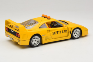 Ferrari F40 Safety Car Yellow Bburago 1:18 3032-Y2 Diecast — photo 3 of 8