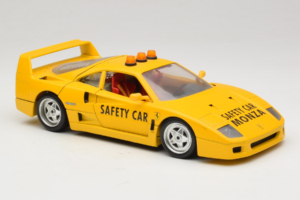Ferrari F40 Safety Car Yellow Bburago 1:18 3032-Y2 Diecast — photo 6 of 8