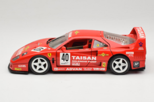 Ferrari F40 #40 T. Ohta / A. Reid Taisan Red 1987 Bburago 1:18 3022-T1 Diecast — photo 4 of 8