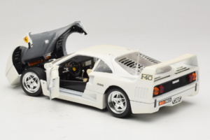 Ferrari F40 White Bburago 1:18 3332-W4 Diecast — photo 5 of 8