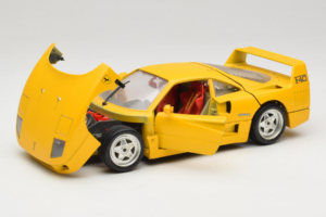 Ferrari F40 Yellow Bburago 1:18 3032-Y1 Diecast — photo 2 of 8