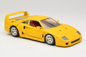 Ferrari F40 Yellow Bburago 1:18 3032-Y1 Diecast — photo 6 of 8