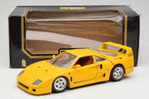 Ferrari F40 Yellow Bburago 1:18 3032-Y1 Diecast — photo 8 of 8