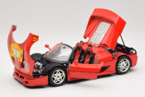 Ferrari F50 Convertible 50 Jahre Ferrari 24 Jahre Bburago FMC Red Bburago 1:18 3352-P1 Diecast — photo 2 of 8