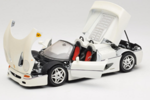 Ferrari F50 Convertible White Bburago 1:18 3352-W1 Diecast — photo 2 of 8