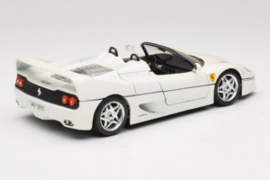 Ferrari F50 Convertible White Bburago 1:18 3352-W1 Diecast — photo 3 of 8
