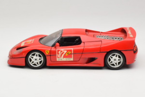 Ferrari F50 Coupe #50 50 Jahre Ferrari Red Bburago 1:18 3352-P2 Diecast — photo 4 of 8
