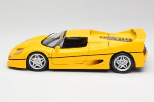 Ferrari F50 Giallo Modena Maisto 1:18 F50001 Diecast — photo 4 of 8