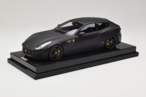 Ferrari FF Matte Black MR Collection 1:18 FERR04CAL Resin — photo 2 of 7