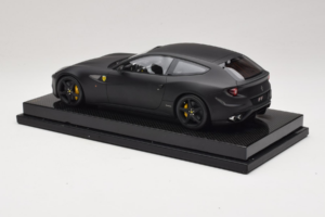 Ferrari FF Matte Black MR Collection 1:18 FERR04CAL Resin — photo 5 of 7