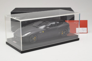 Ferrari FF Matte Black MR Collection 1:18 FERR04CAL Resin — photo 6 of 7