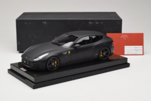 Ferrari FF Matte Black MR Collection 1:18 FERR04CAL Resin — photo 7 of 7
