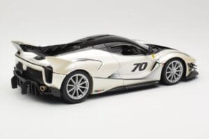 Ferrari FXX-K Evo #70 White Bburago 1:18 18-16012 Diecast — photo 3 of 8