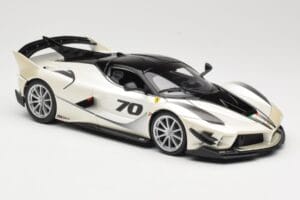 Ferrari FXX-K Evo #70 White Bburago 1:18 18-16012 Diecast — photo 6 of 8