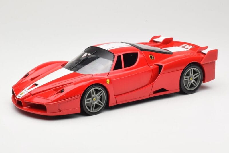 Ferrari FXX Red Hot Wheels 1:18 310801 Diecast