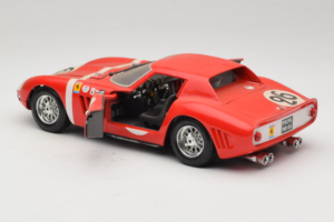 Ferrari 250 GTO #26 Red Guiloy 1:18 67526 Diecast — photo 5 of 8