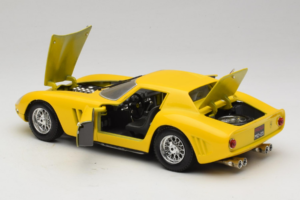 Ferrari 250 GTO Yellow Guiloy 1:18 67525 Diecast — photo 5 of 8