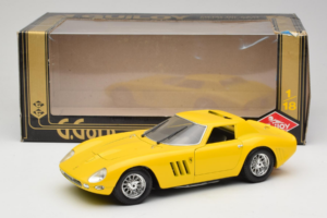 Ferrari 250 GTO Yellow Guiloy 1:18 67525 Diecast — photo 8 of 8