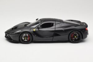 Ferrari LaFerrari F150 Matte Black Bburago 1:18 18-16901BK Diecast — photo 4 of 8