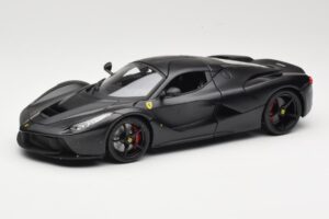 Ferrari LaFerrari F150 Matte Black Bburago 1:18 18-16901BK Diecast