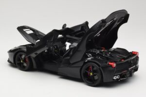 Ferrari LaFerrari F150 Matte Black Bburago 1:18 18-16901BK Diecast — photo 5 of 8