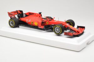 Ferrari SF90 #5 S. Vettel Australian GP 2019 BBR 1:18 BBR191805DIE Resin — photo 4 of 6