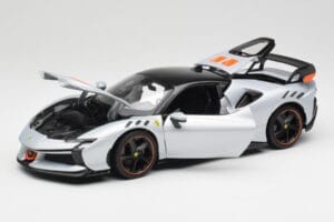 Ferrari SF90 XX Stradale Arctic White Bburago 1:18 18-16020W Diecast — photo 2 of 8