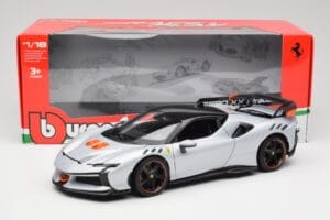 Ferrari SF90 XX Stradale Arctic White Bburago 1:18 18-16020W Diecast — photo 8 of 8