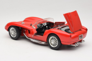 Ferrari 250 Testa Rossa Red Bburago 1:18 3007-P2 Diecast — photo 5 of 8