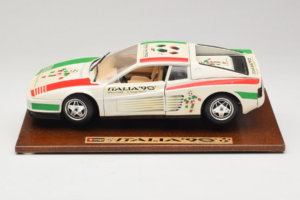 Ferrari Testarossa Italia 90 White Bburago 1:18 3059-W1 Diecast